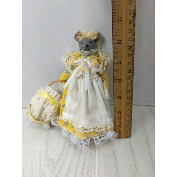 Ducks and Friends Mama Precious Mouse yellow dress Gray porcelain head baby - Picture 5 of 13